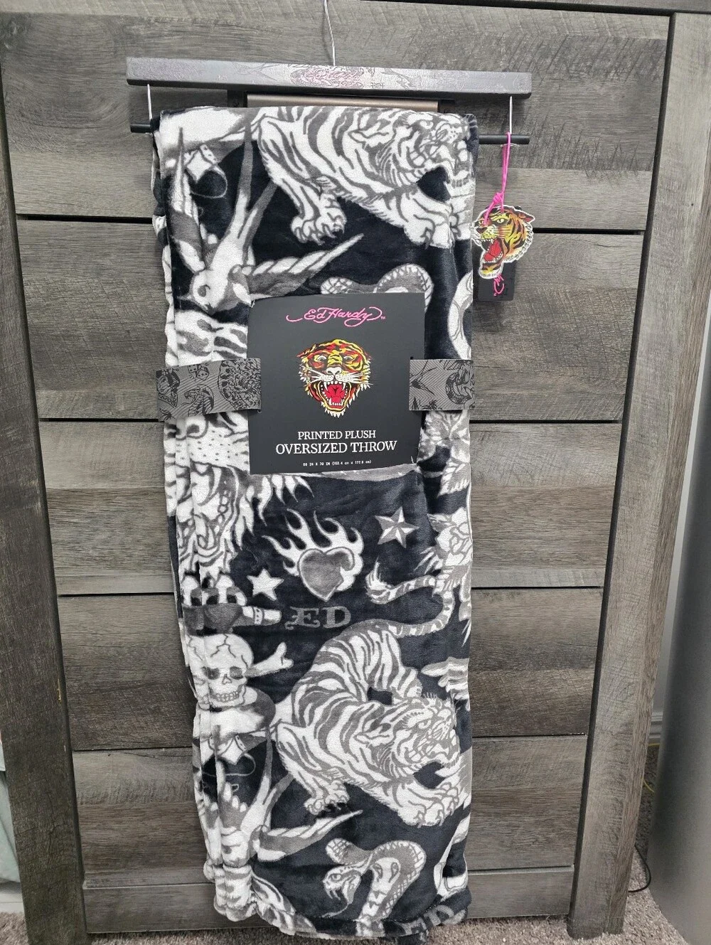 Ed Hardy Tiger Cobra Oversized Black Gray Throw Blanket New